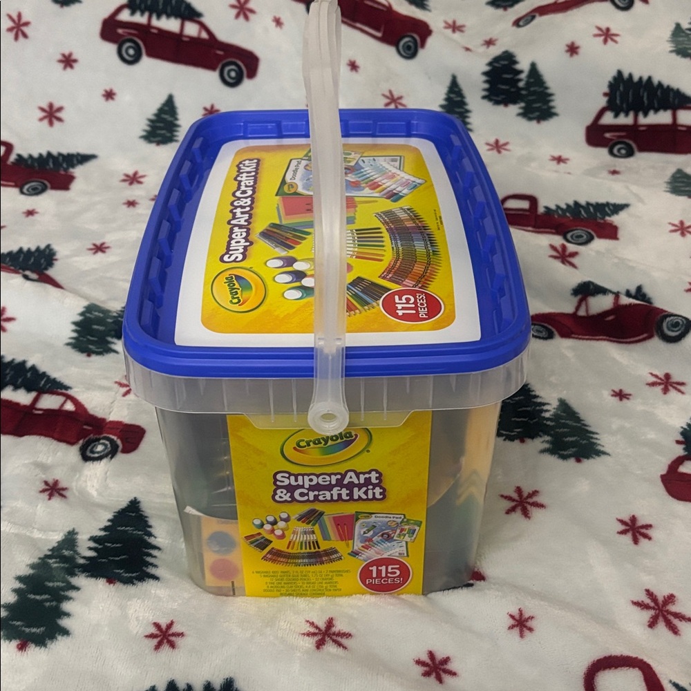Crayola Super Art & Craft Kit - Blue‎ and Yellow - Picture 6 of 8